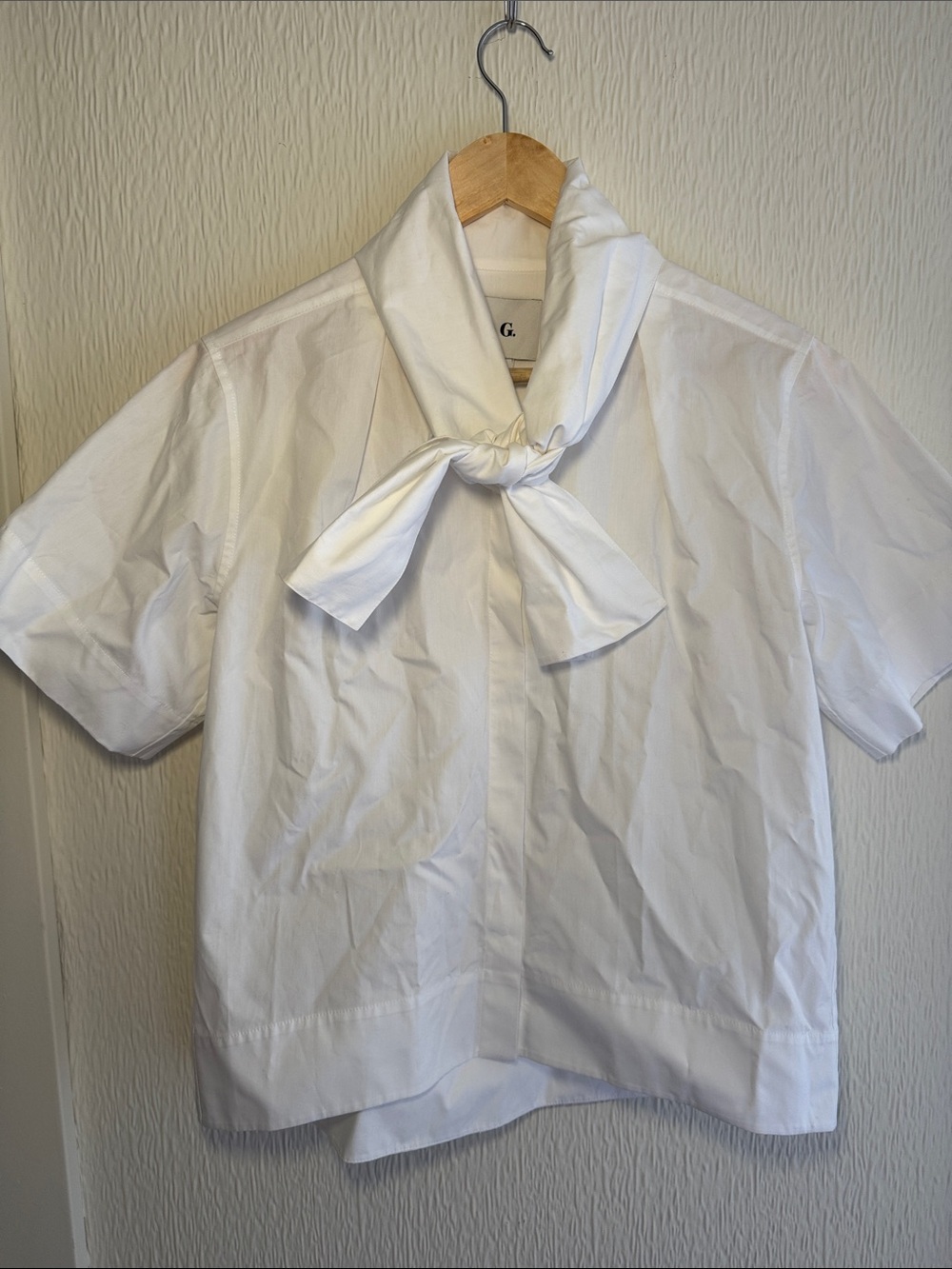 White Short-Sleeve Bow-Tie Button Down Shirt